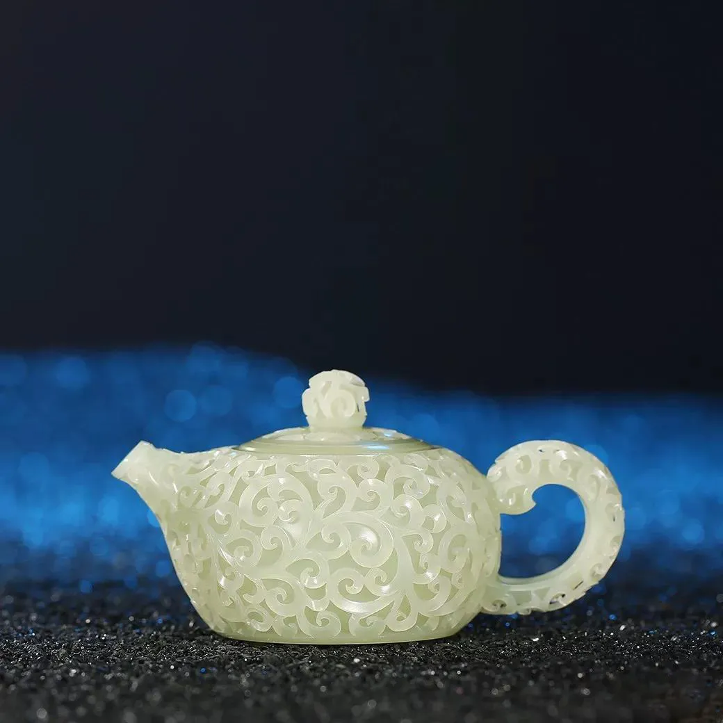 这门绝技会的玉雕师寥寥无几，原因：太费料！